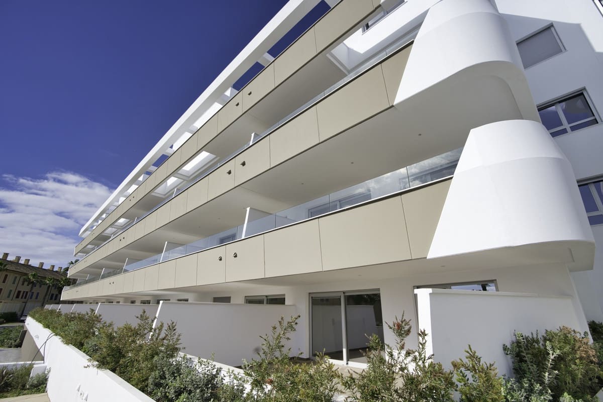 2 bedroom Apartment for sale in Sotogrande - € 439,000 (Ref: 7196075)