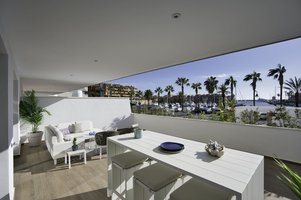 2 bedroom Apartment for sale in Sotogrande - € 439,000 (Ref: 7196075)