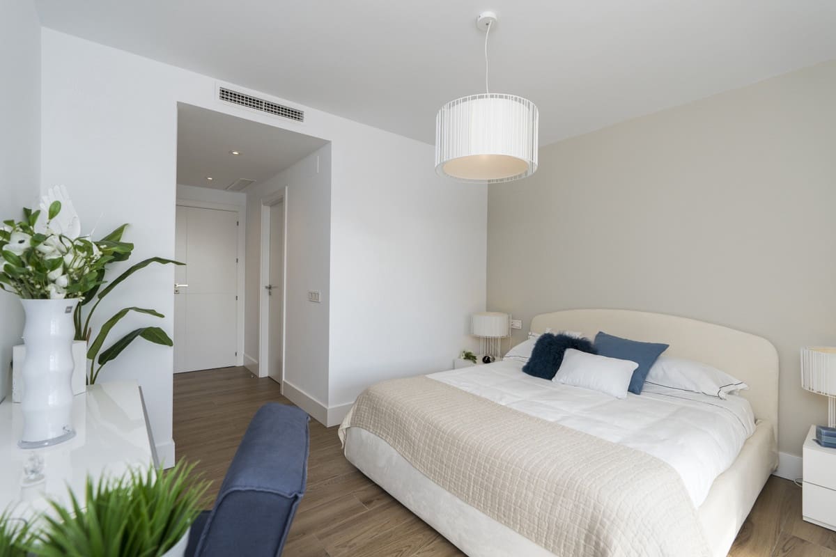 2 bedroom Apartment for sale in Sotogrande - € 439,000 (Ref: 7196075)