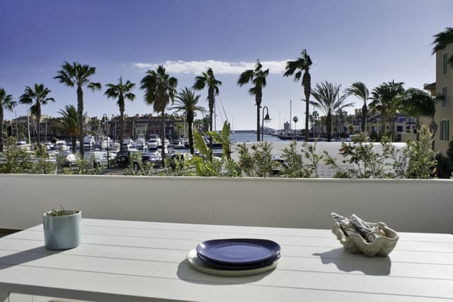 2 bedroom Apartment for sale in Sotogrande, San Roque - € 439,000 (Ref: 7196075)