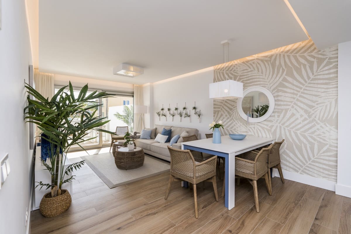 2 bedroom Apartment for sale in Sotogrande - € 439,000 (Ref: 7196075)