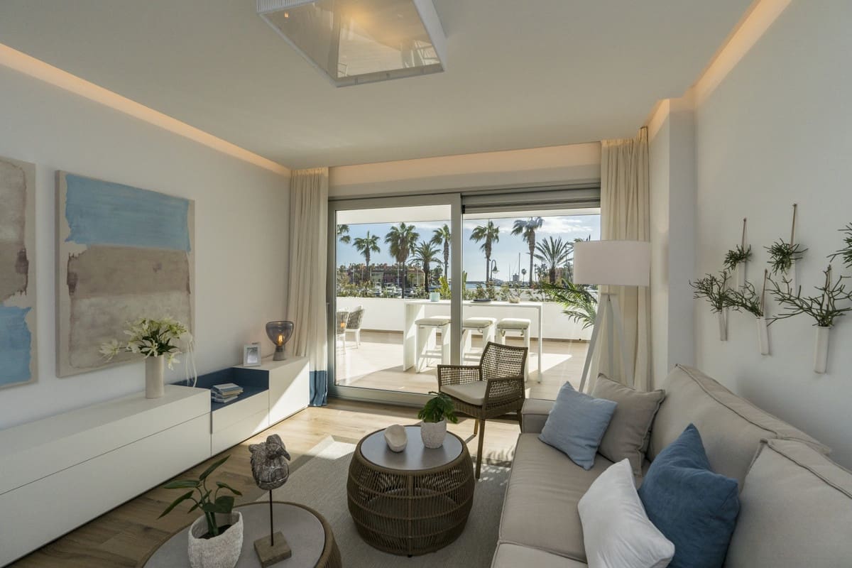 2 bedroom Apartment for sale in Sotogrande - € 439,000 (Ref: 7196075)