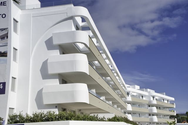 2 bedroom Apartment for sale in Sotogrande, San Roque - € 439,000 (Ref: 7196075)