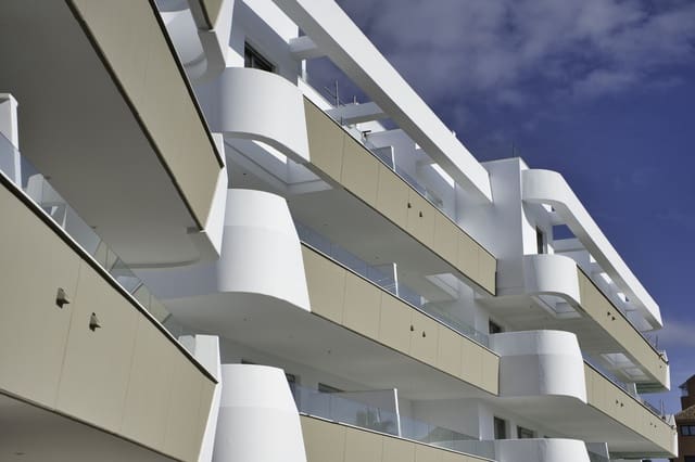 2 bedroom Apartment for sale in Sotogrande, San Roque - € 439,000 (Ref: 7196075)