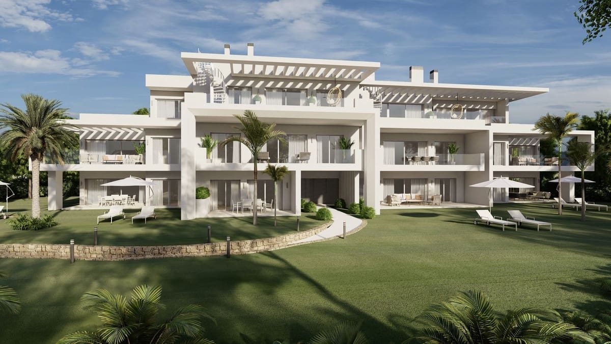 2 bedroom Penthouse for sale in Estepona with pool - € 555,000 (Ref: 7196138)