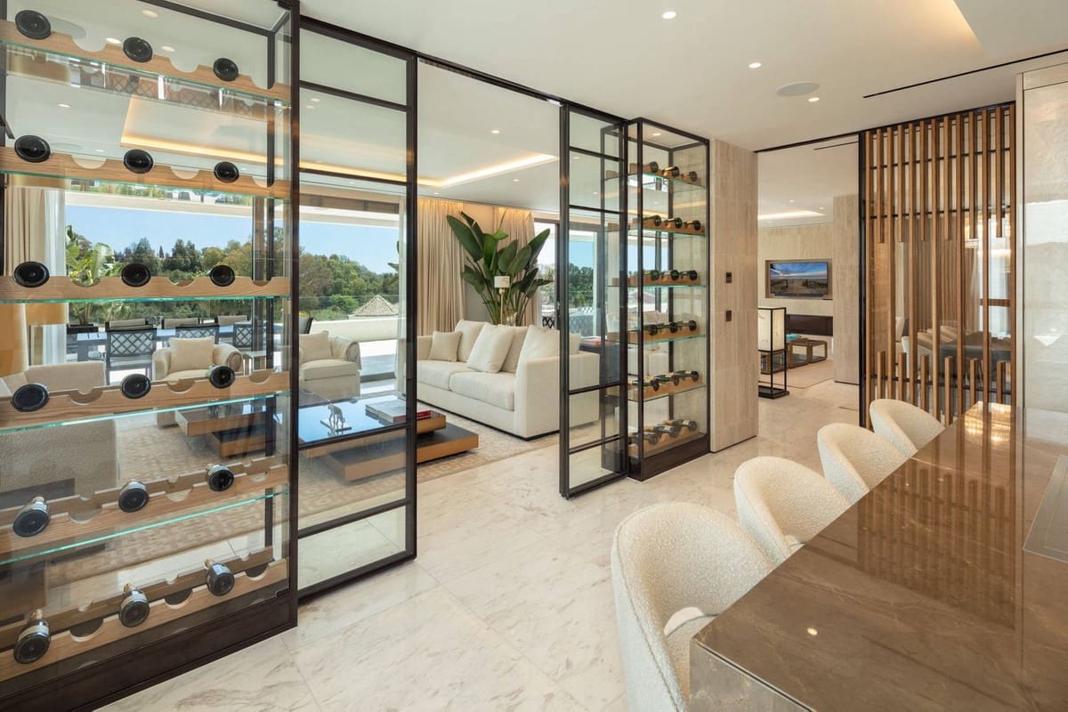 4 sypialnia Penthouse na sprzedaż w Marbella z basenem garażem - 5 750 000 € (Ref: 7196183)