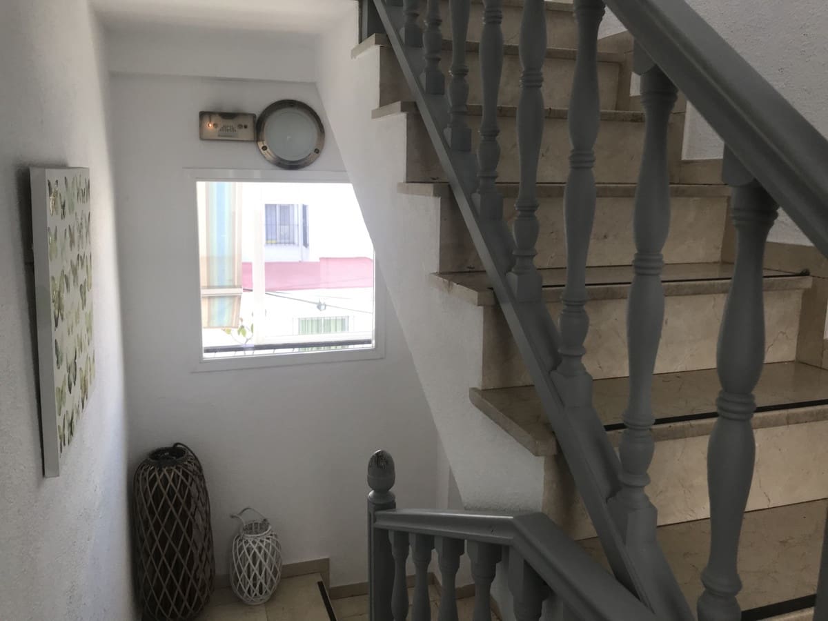 17 bedroom Hotel for sale in Marbella - € 3,300,000 (Ref: 7317830)