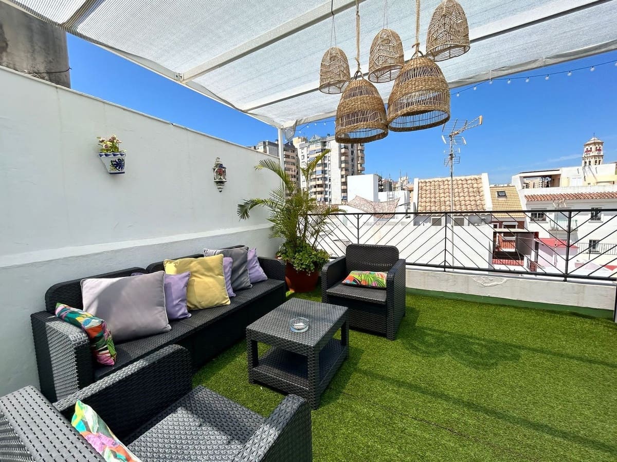 17 bedroom Hotel for sale in Marbella - € 3,300,000 (Ref: 7317830)