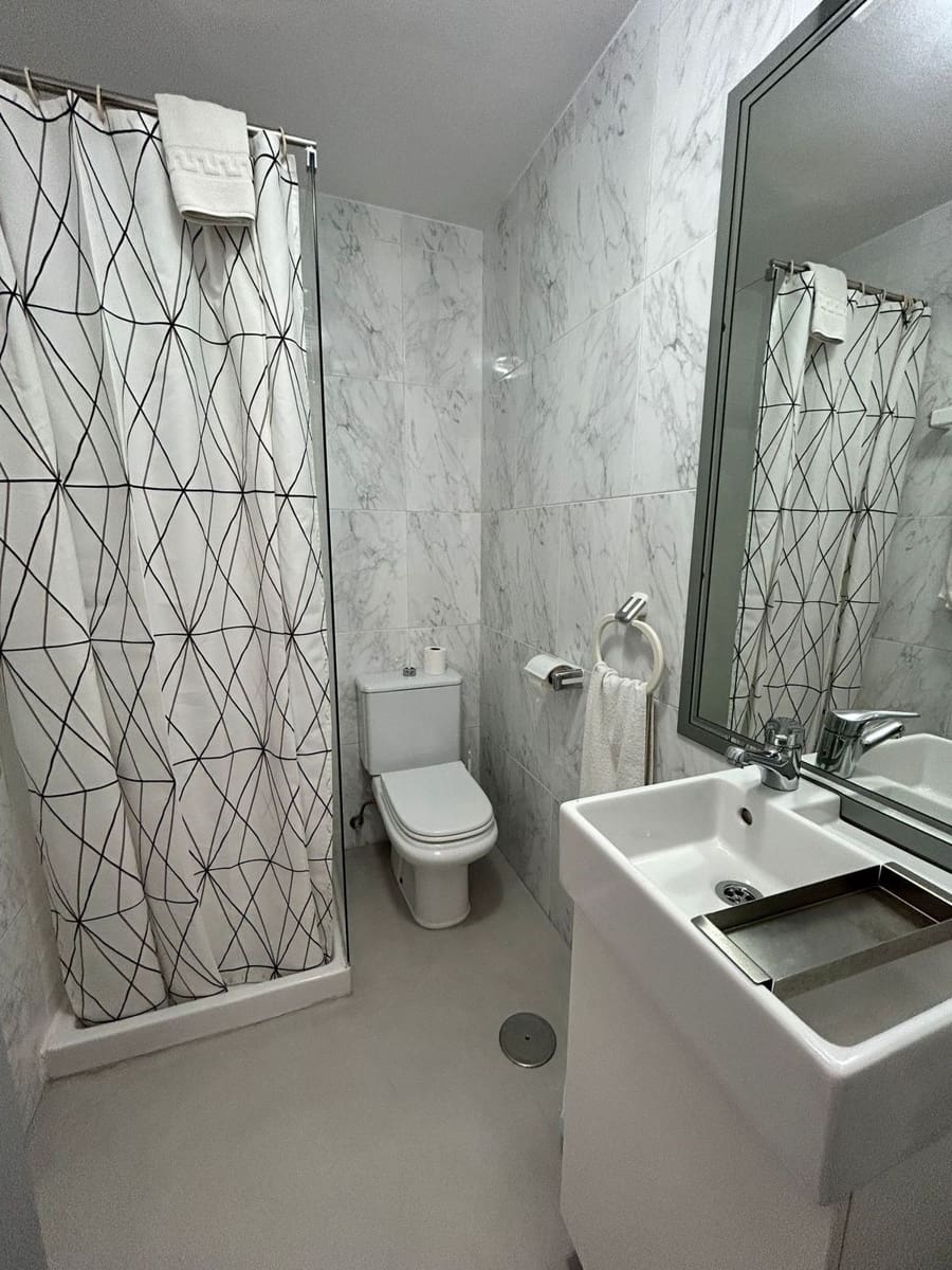 17 bedroom Hotel for sale in Marbella - € 3,300,000 (Ref: 7317830)