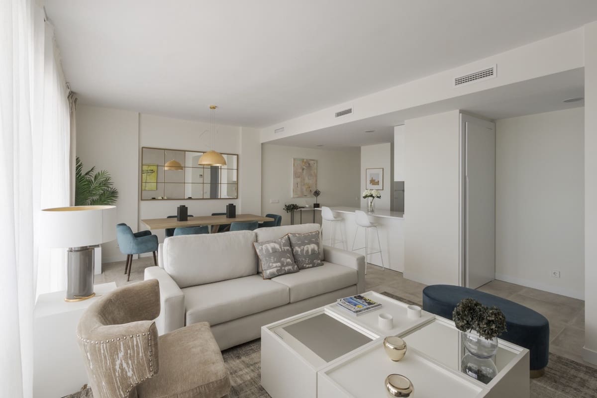 3 bedroom Apartment for sale in Estepona with pool garage - € 382,000 (Ref: 7410387)