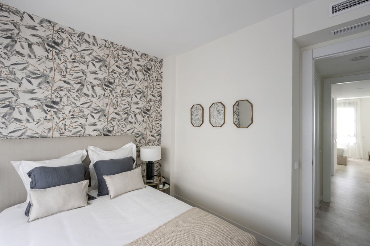 3 bedroom Apartment for sale in Estepona with pool garage - € 382,000 (Ref: 7410387)