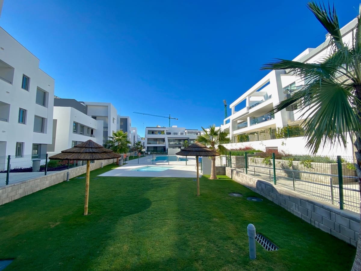 3 bedroom Apartment for sale in Estepona with pool garage - € 382,000 (Ref: 7410387)