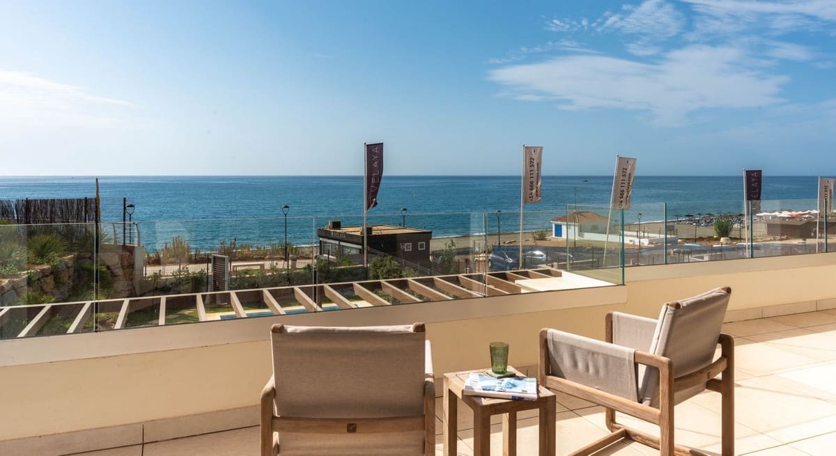 4 bedroom Apartment for sale in Estepona with pool garage - € 1,890,000 (Ref: 7483452)