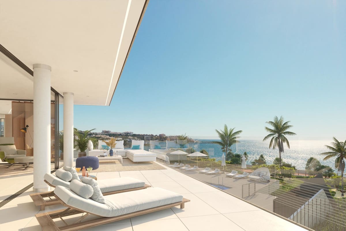 3 sovrum Takvåning till salu i Estepona med pool garage - 1 990 000 € (Ref: 7483455)