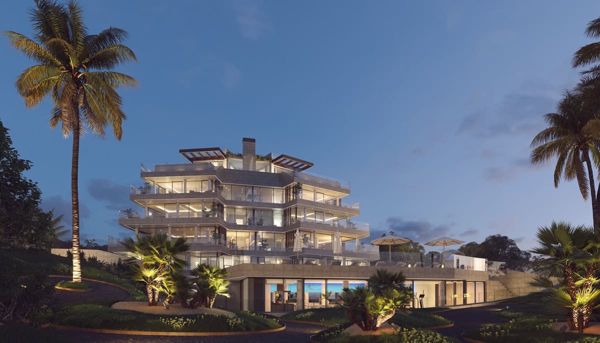 3 sovrum Takvåning till salu i Estepona med pool garage - 1 990 000 € (Ref: 7483455)