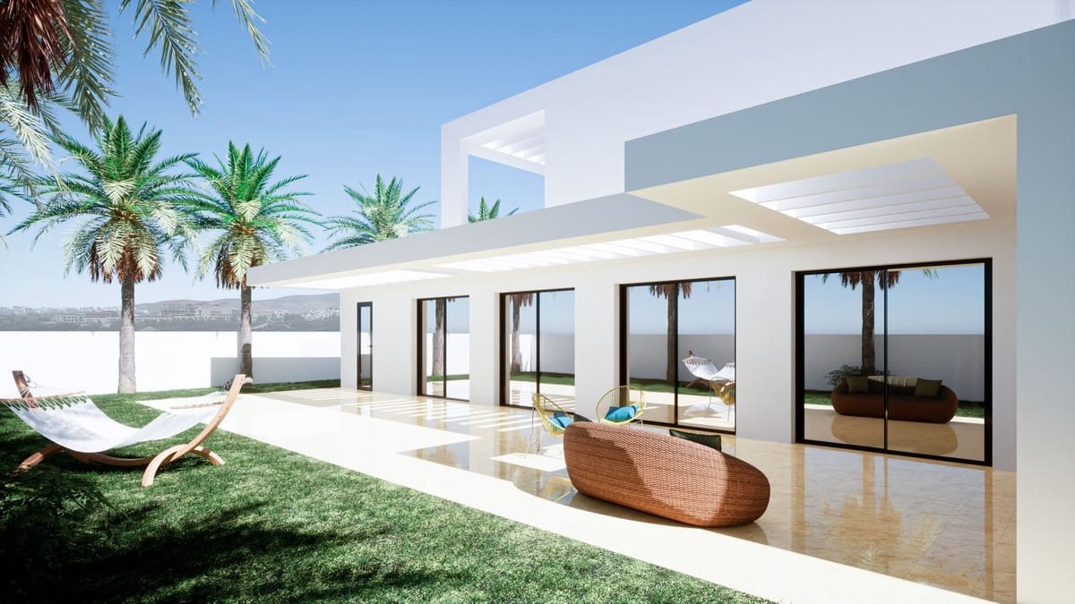 4 soveværelse Villa til salg i Estepona med swimmingpool - € 995.000 (Ref: 7570607)