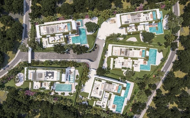 4 makuuhuone Huvila myytävänä paikassa Marbella mukana uima-altaan 
autotalli - 5 900 000 € (Ref: 7704036)