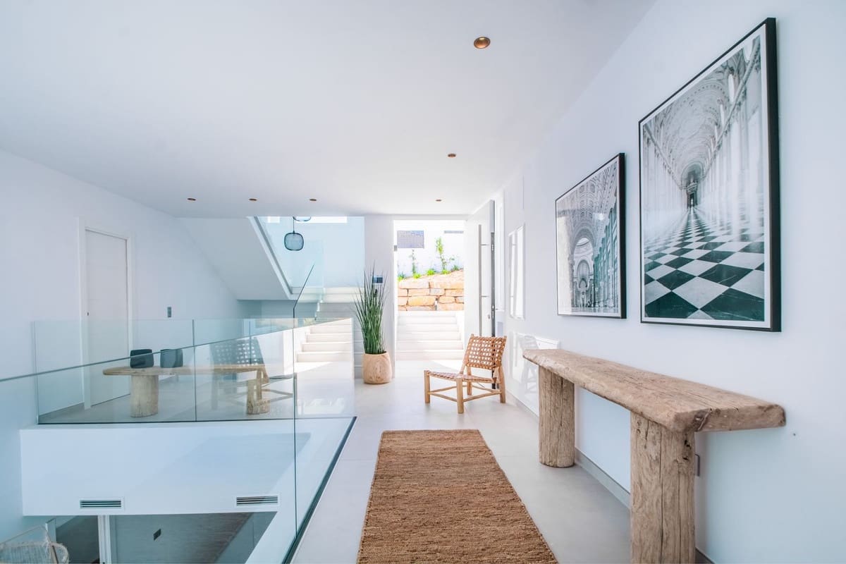 3 slaapkamer Villa te koop in Elviria met zwembad - € 1.600.000 (Ref: 8017223)