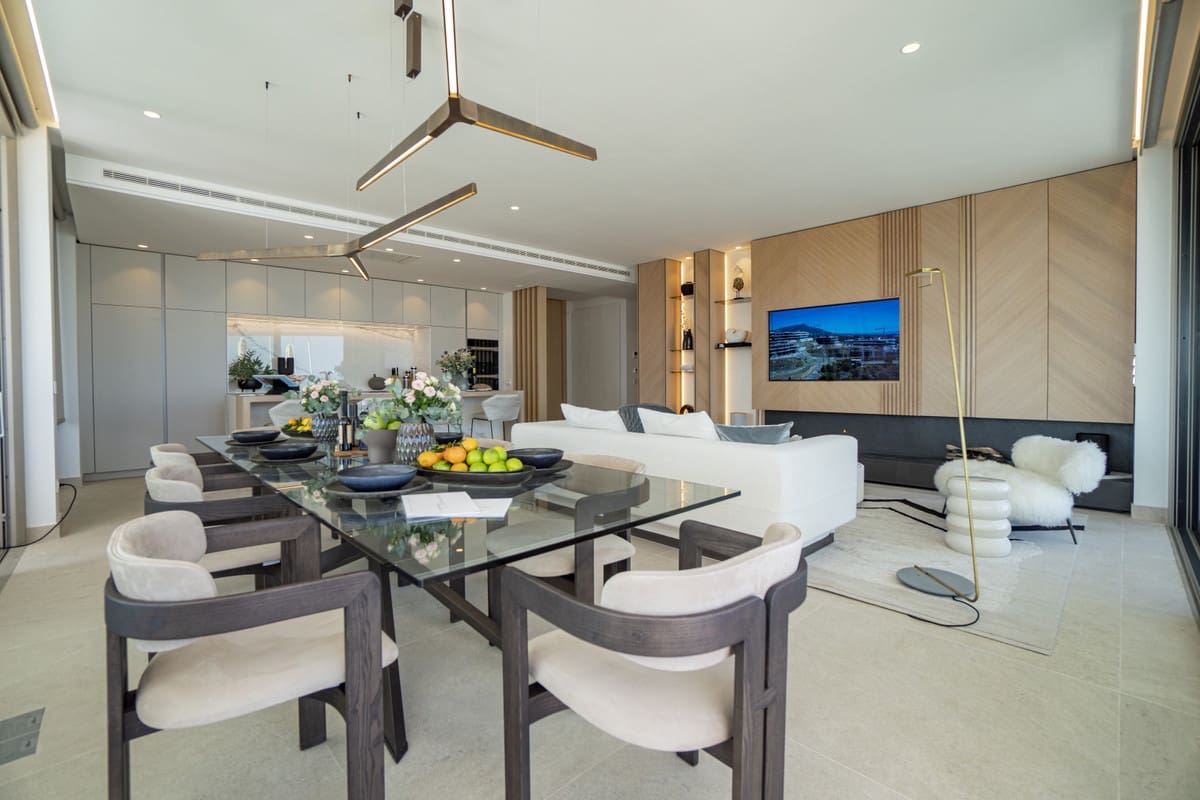 4 bedroom Penthouse for sale in Benahavis with pool garage - € 2,450,000 (Ref: 8271725)