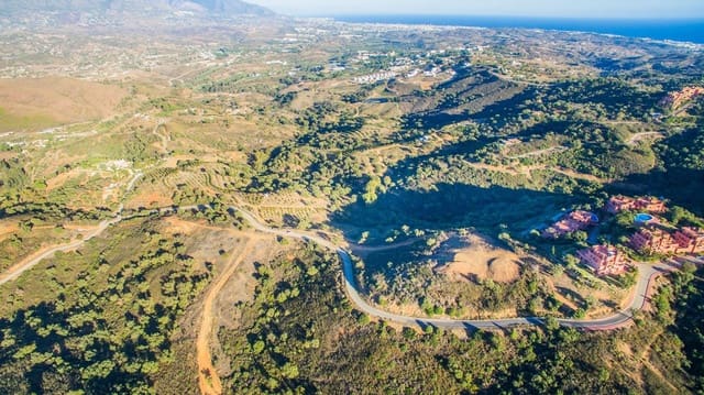 6 makuuhuone Huvila myytävänä paikassa Elviria, Marbella mukana uima-altaan 
autotalli - 3 000 000 € (Ref: 8504890)