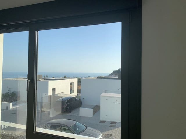 Casa de 4 habitaciones en Mijas en venta con piscina - 650.000 € (Ref: 8558149)