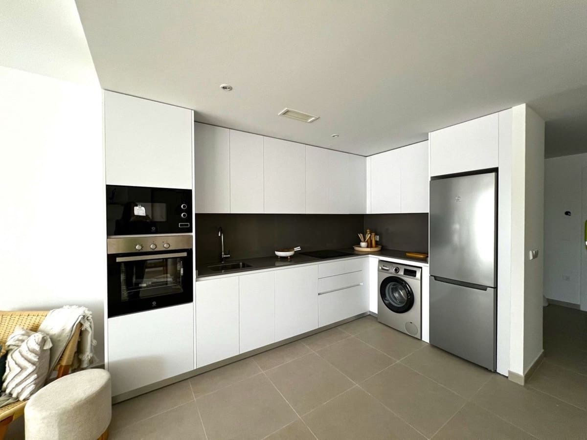 3 soverom Leilighet til salgs i Estepona med svømmebasseng garasje - € 391 000 (Ref: 8695631)