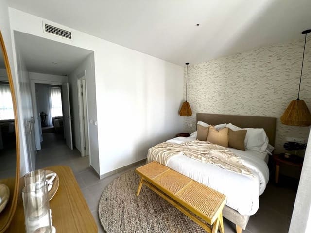 3 soverom Penthouse til salgs i Estepona med svømmebasseng garasje - € 508 500 (Ref: 8695632)