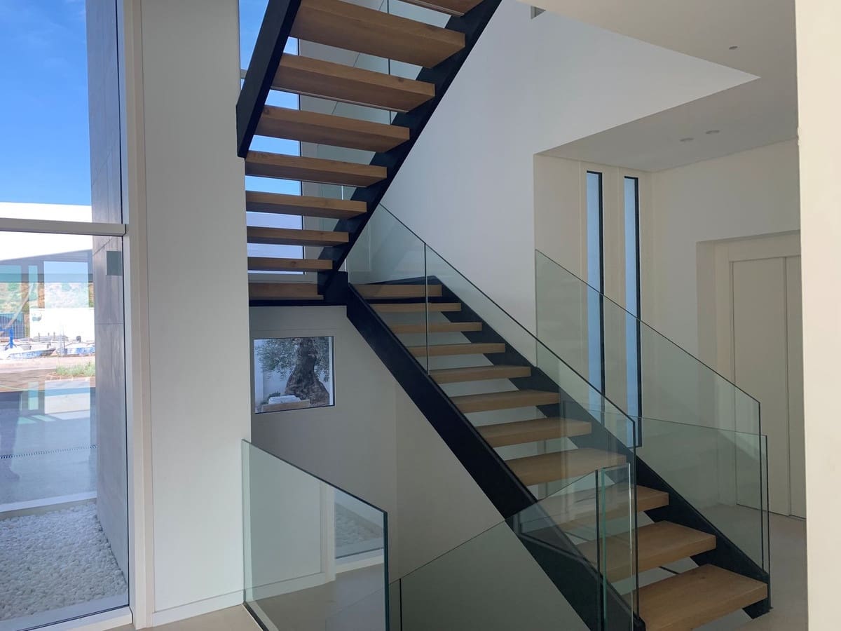 4 soverom Villa til salgs i Marbella med svømmebasseng garasje - € 4 500 000 (Ref: 9401639)