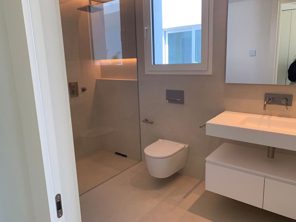 4 soverom Villa til salgs i Marbella med svømmebasseng garasje - € 4 500 000 (Ref: 9401639)