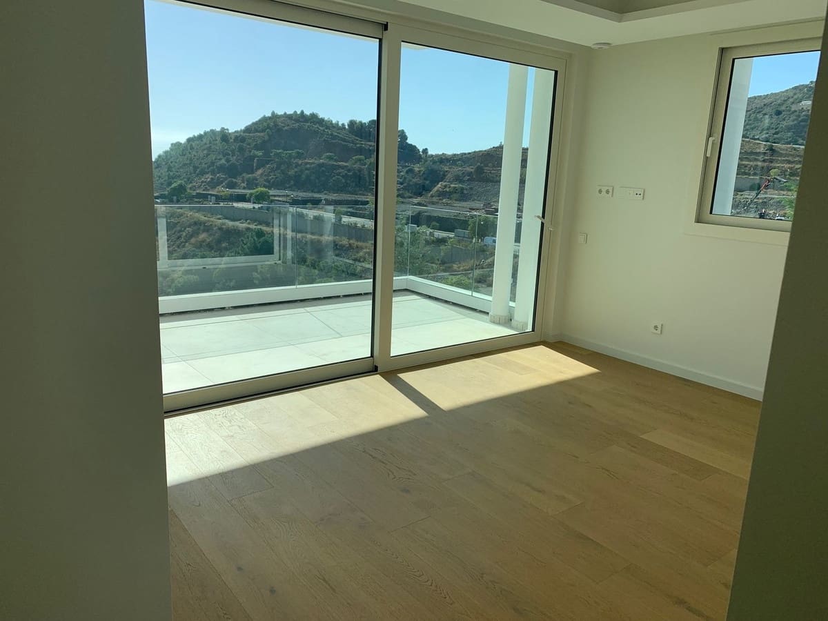 4 soverom Villa til salgs i Marbella med svømmebasseng garasje - € 4 500 000 (Ref: 9401639)