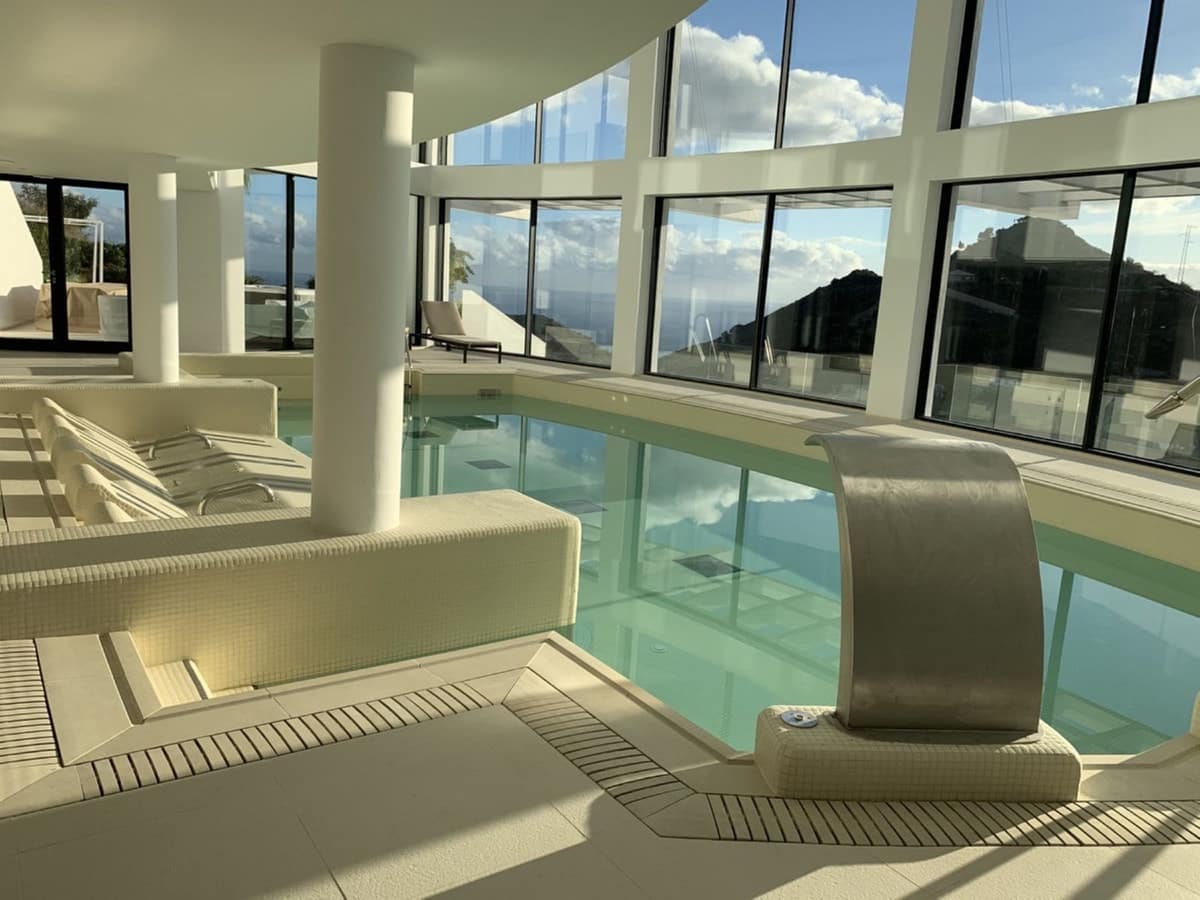 4 soverom Villa til salgs i Marbella med svømmebasseng garasje - € 4 500 000 (Ref: 9401639)