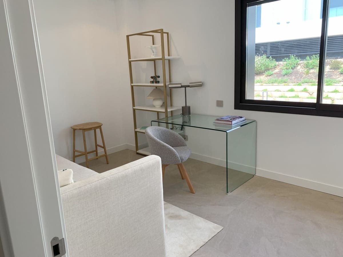 2 sypialnia Apartament na sprzedaż w Marbella z basenem - 1 125 000 € (Ref: 9401645)