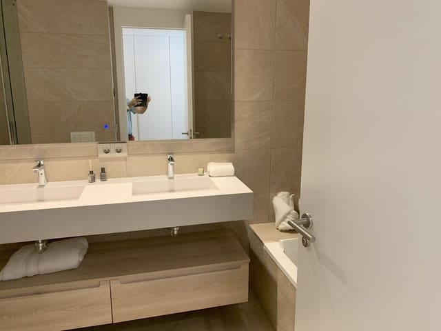 2 sypialnia Apartament na sprzedaż w Marbella z basenem - 1 125 000 € (Ref: 9401645)