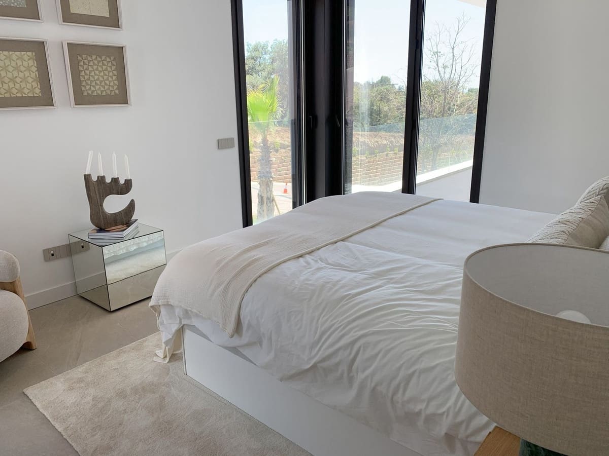 2 sypialnia Apartament na sprzedaż w Marbella z basenem - 1 125 000 € (Ref: 9401645)