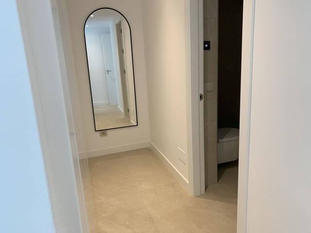 2 sypialnia Apartament na sprzedaż w Marbella z basenem - 1 125 000 € (Ref: 9401645)