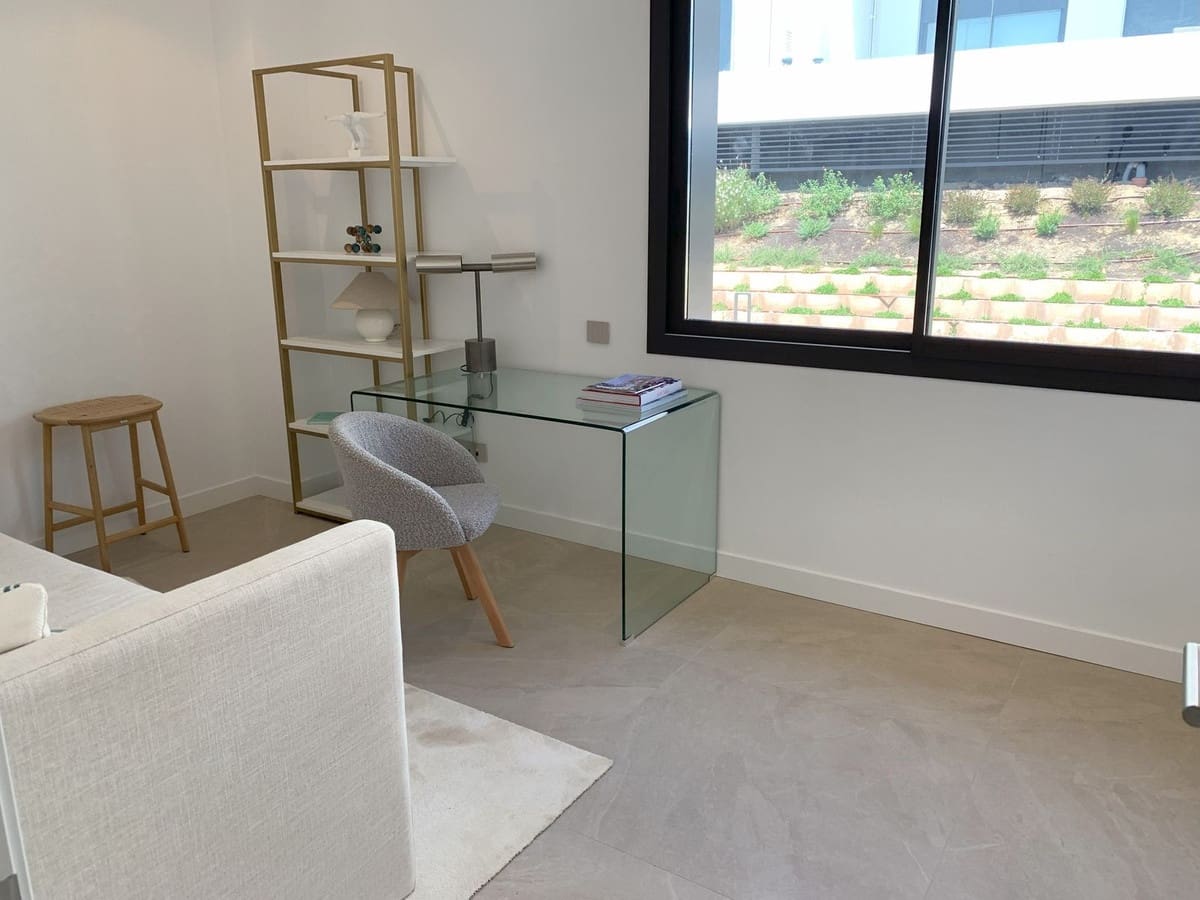 2 sypialnia Apartament na sprzedaż w Marbella z basenem - 1 125 000 € (Ref: 9401645)