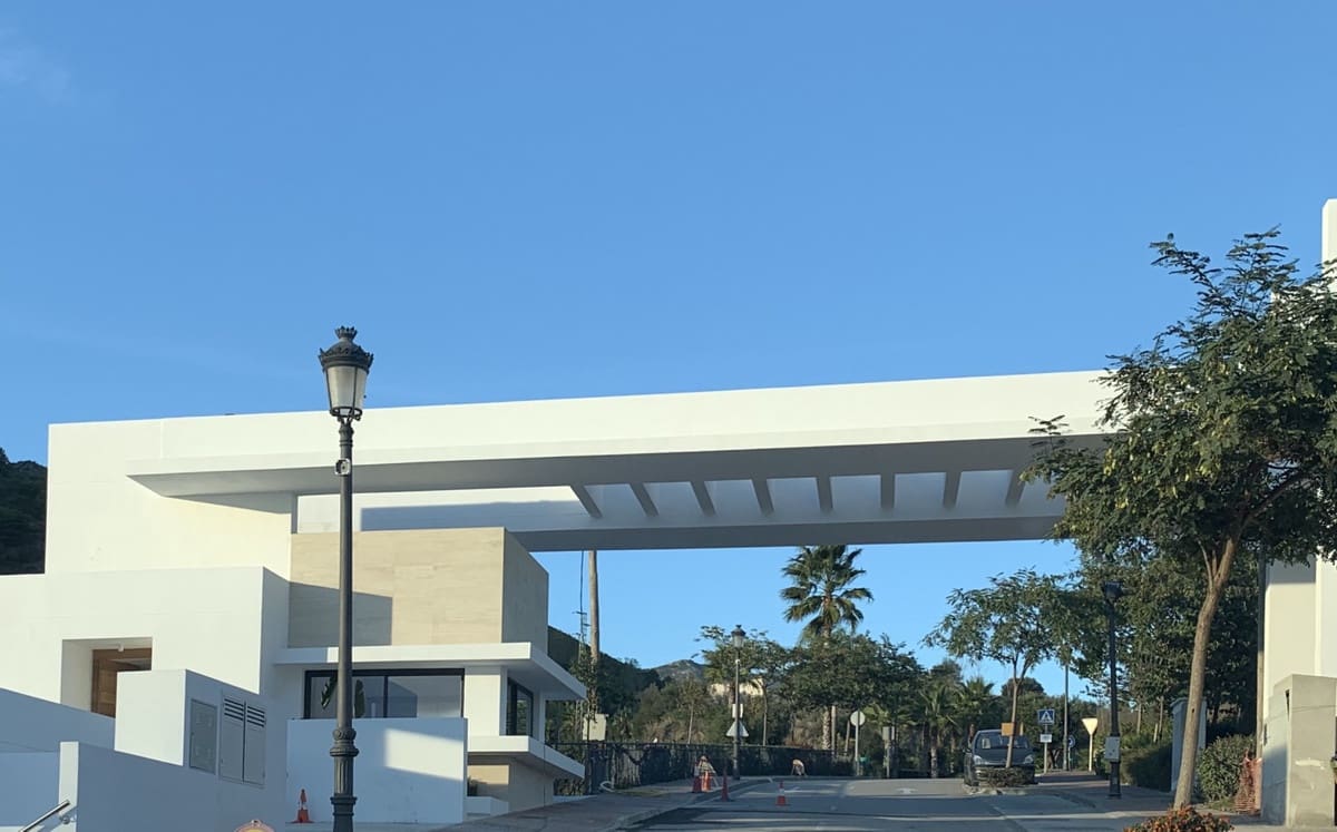 4 sovrum Takvåning till salu i Marbella med pool garage - 1 705 000 € (Ref: 9401657)