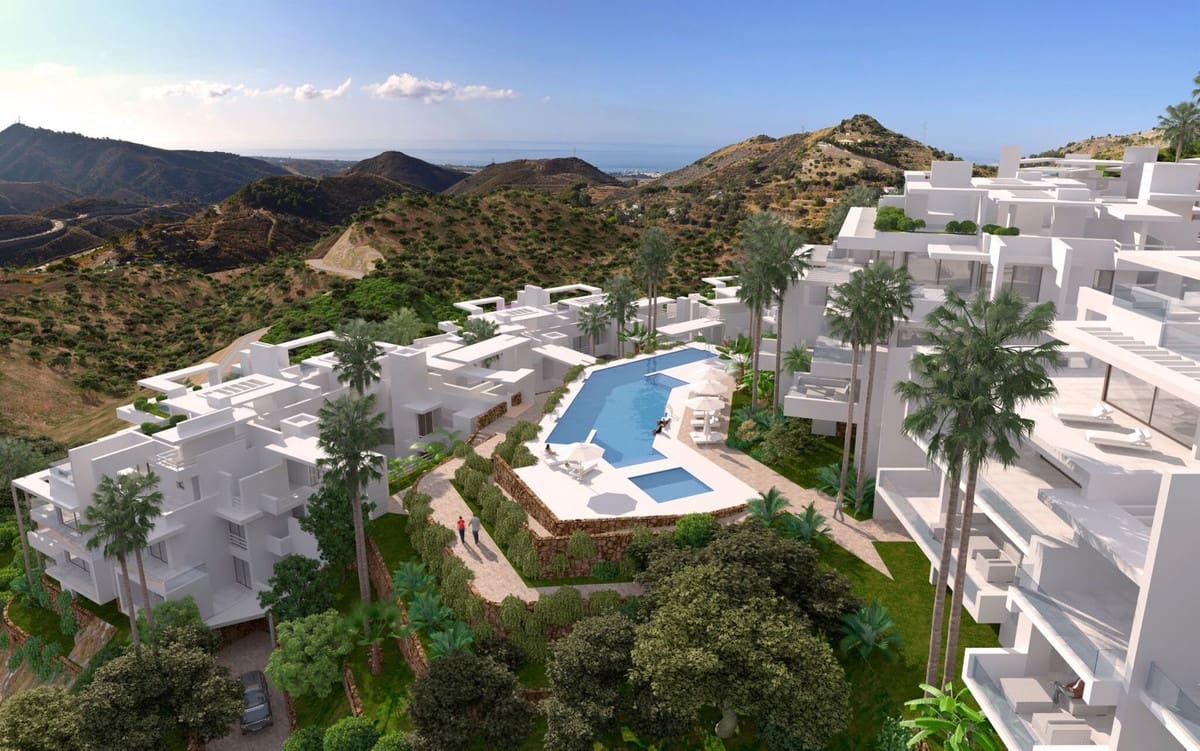 4 sovrum Takvåning till salu i Marbella med pool garage - 1 705 000 € (Ref: 9401657)