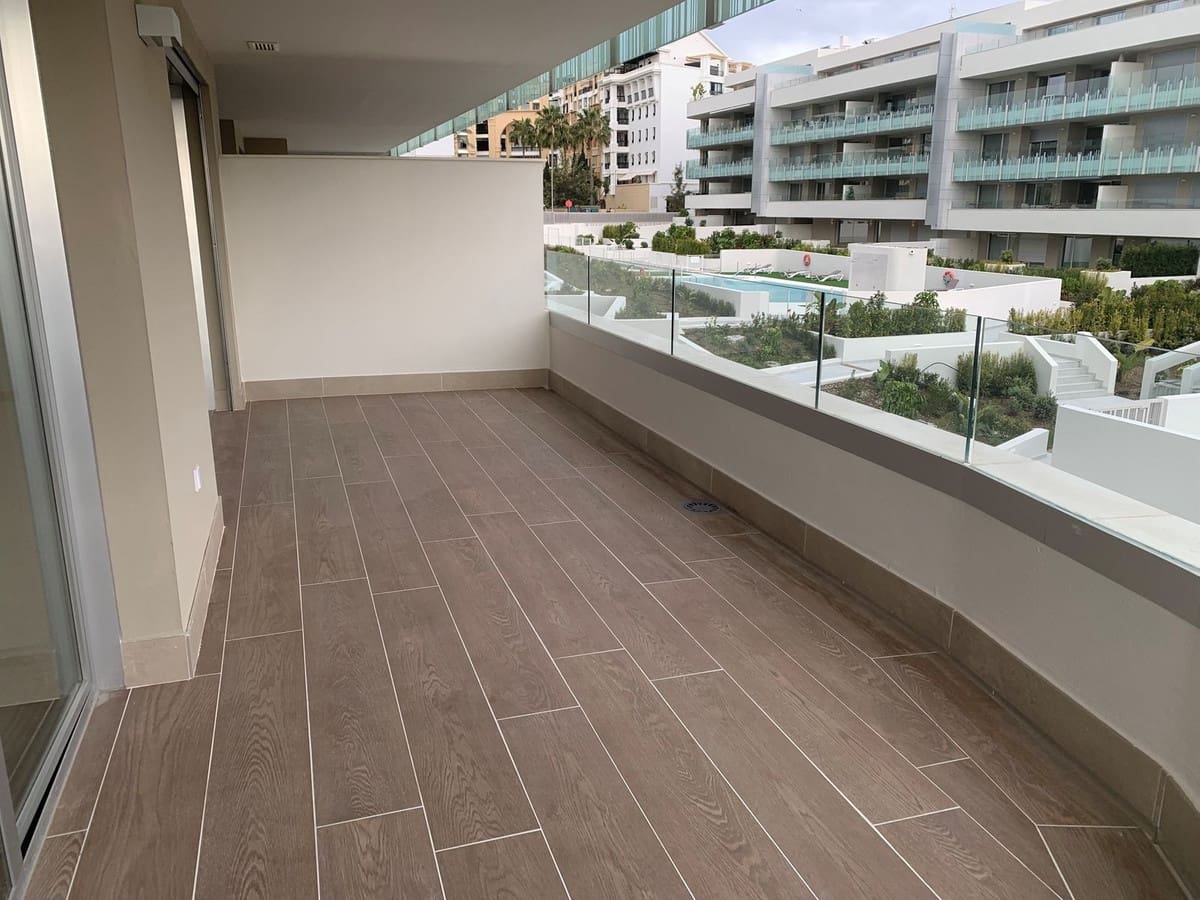 3 bedroom Apartment for sale in Marbella with pool - € 790,000 (Ref: 9401679)