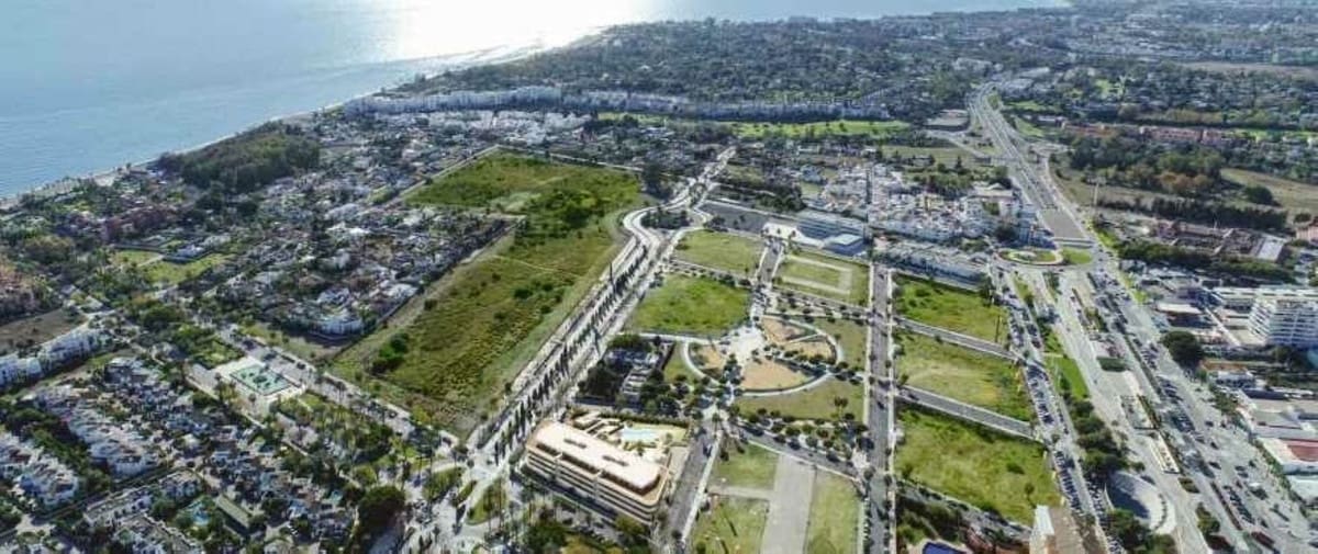 2 sovrum Lägenhet till salu i Marbella med pool - 645 000 € (Ref: 9401681)