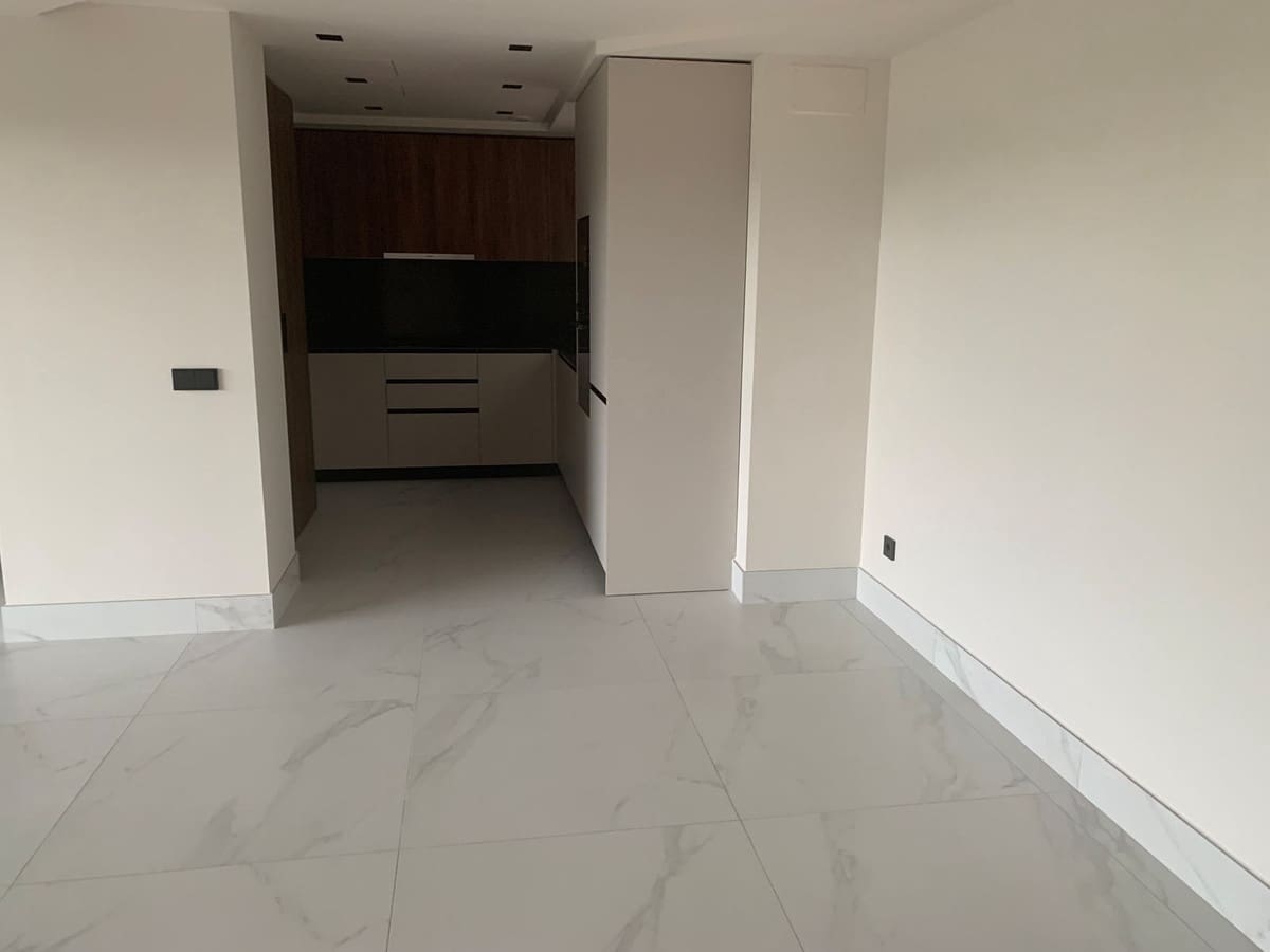 2 bedroom Apartment for sale in Marbella with pool - € 645,000 (Ref: 9401681)