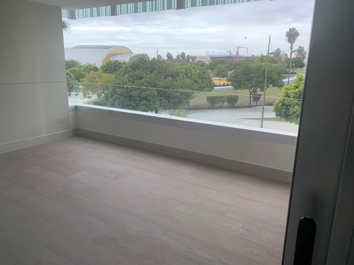 2 bedroom Apartment for sale in Marbella with pool - € 645,000 (Ref: 9401681)