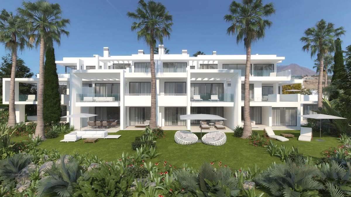 2 sovrum Lägenhet till salu i Estepona med pool - 335 000 € (Ref: 9401698)
