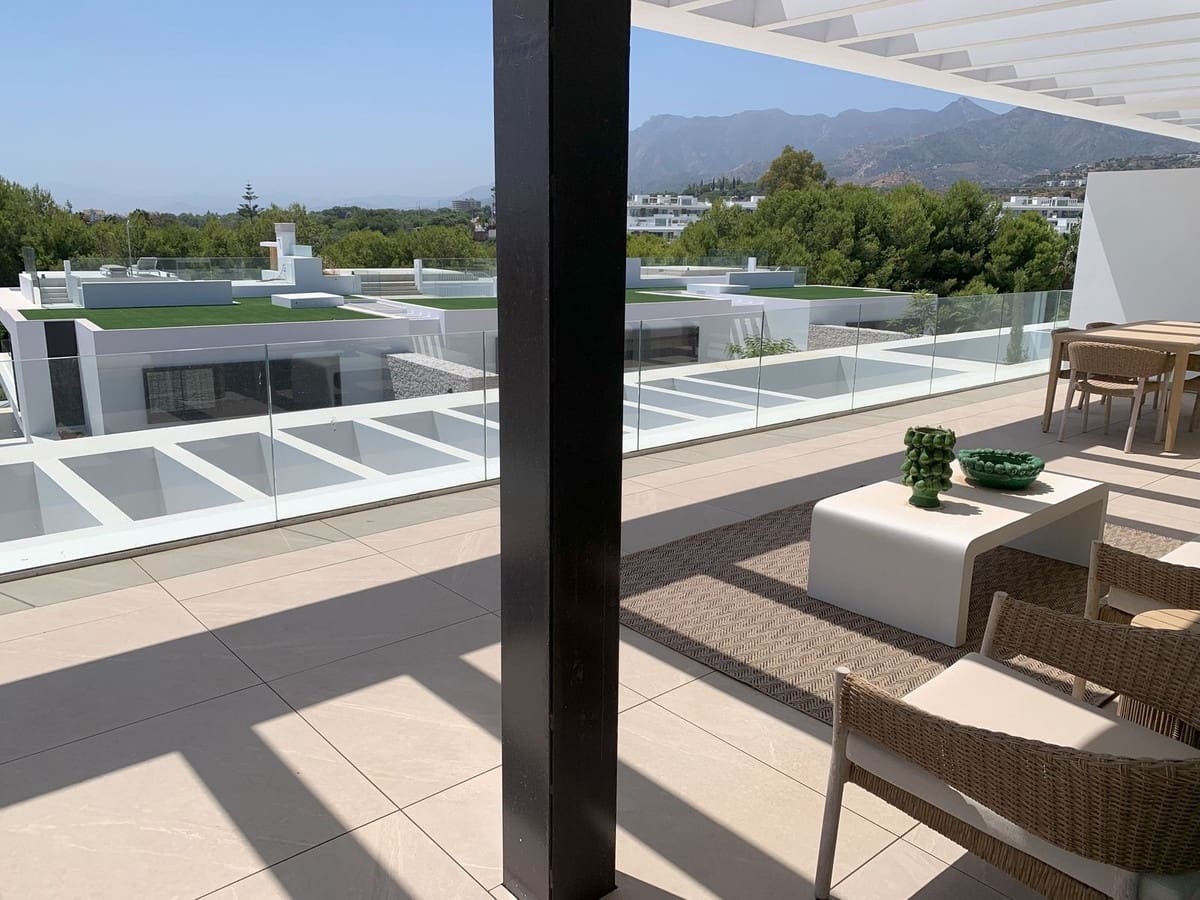 3 bedroom Penthouse for sale in Marbella with pool - € 1,480,000 (Ref: 9449344)