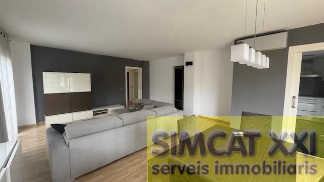 5 Zimmer Apartment zu verkaufen in Figueres mit Garage - 275.000 € (Ref: 9691518)