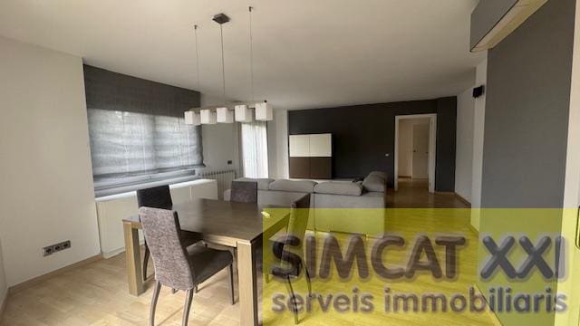 5 bedroom Apartment for sale in Figueres with garage - € 285,000 (Ref: 9691518)