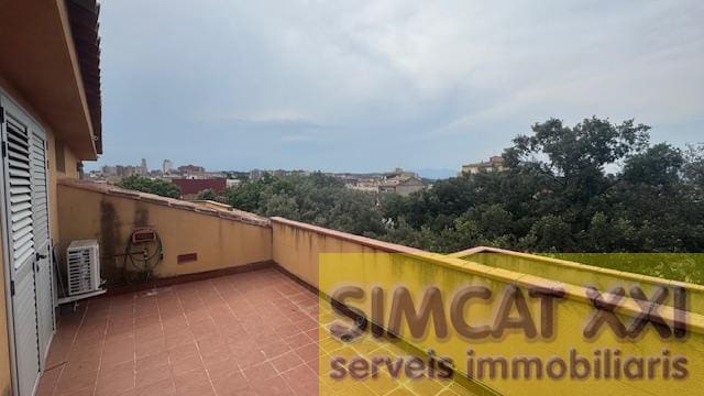 5 bedroom Apartment for sale in Figueres with garage - € 285,000 (Ref: 9691518)