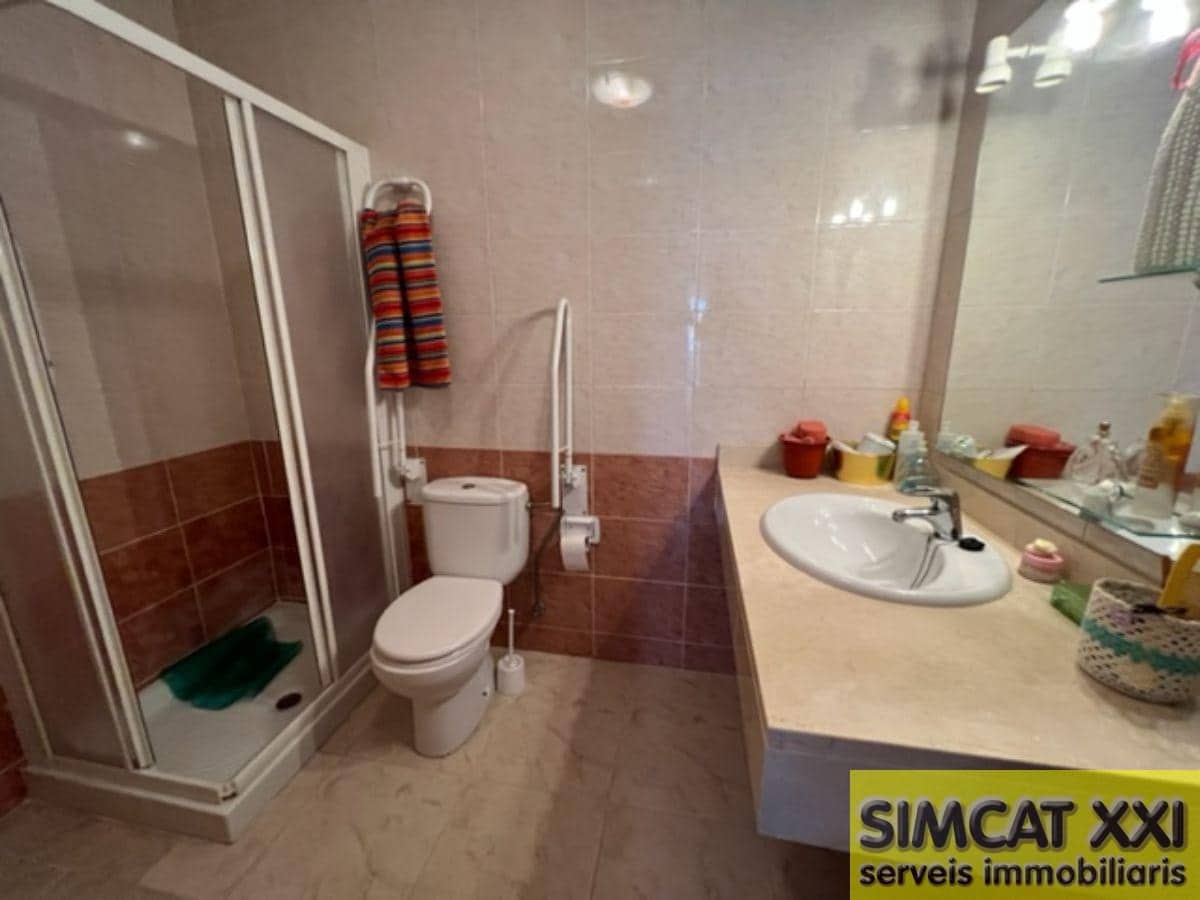 3 bedroom Flat for sale in Figueres - € 178,000 (Ref: 9691519)