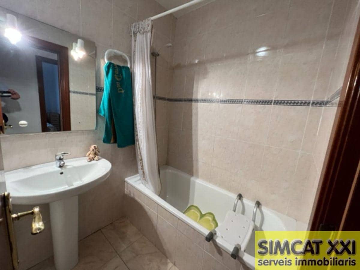 3 bedroom Flat for sale in Figueres - € 178,000 (Ref: 9691519)