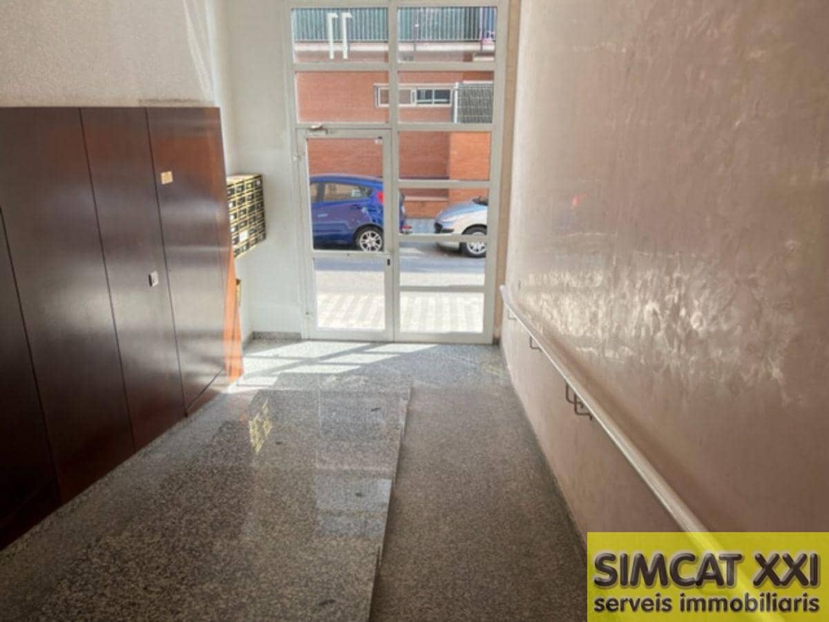 3 bedroom Flat for sale in Figueres - € 178,000 (Ref: 9691519)